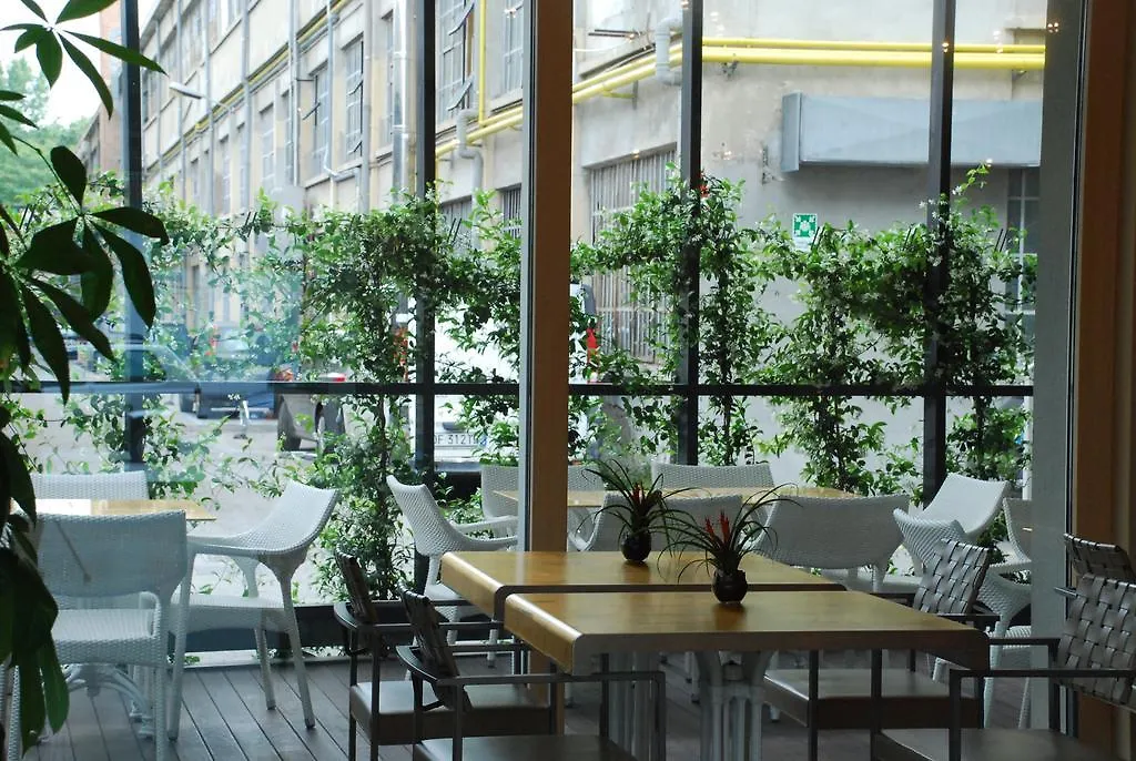 Nu Hotel Milan 4*,